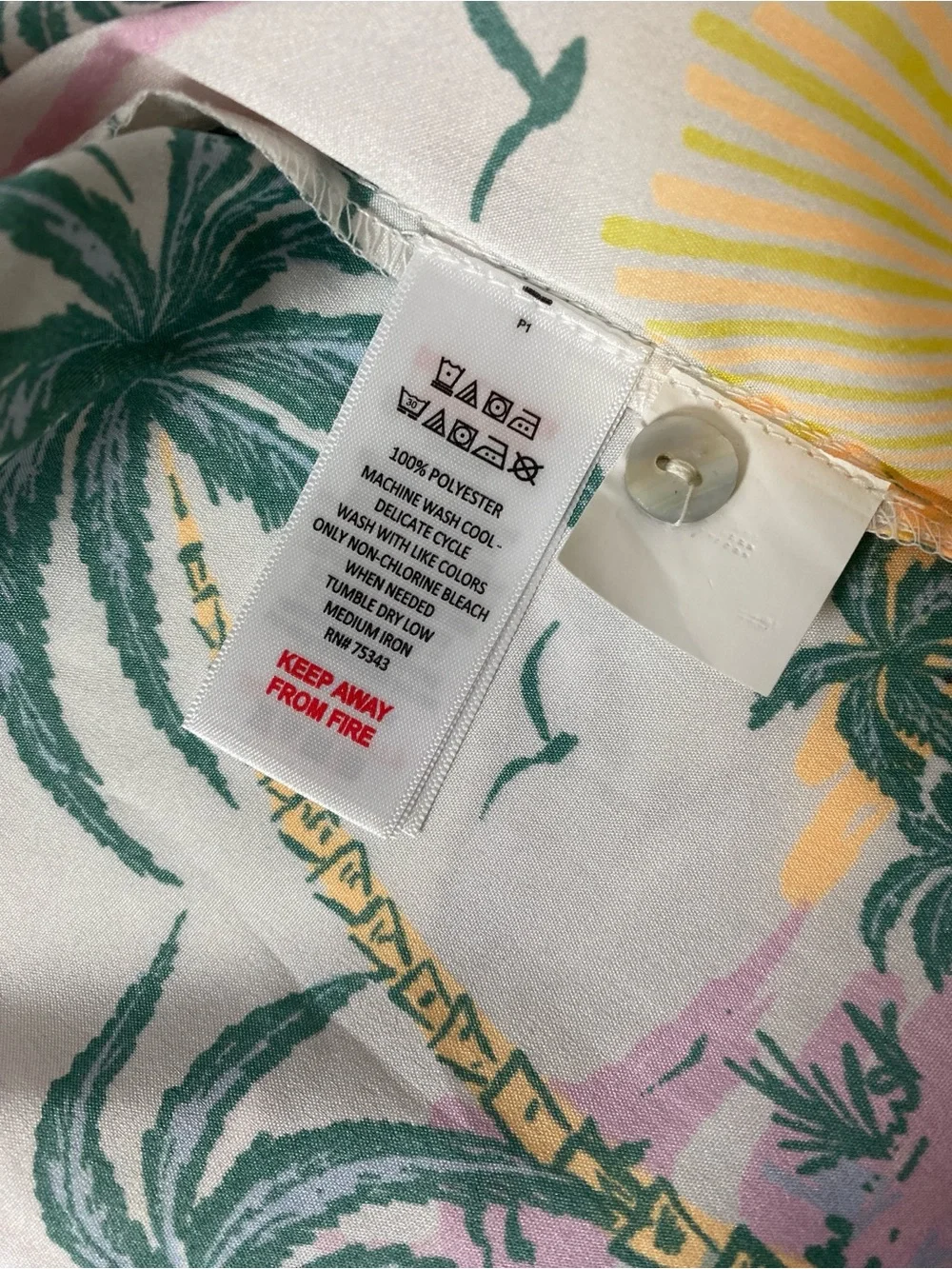 Cynthia Rowley Women's Sleepwear Set Med Button Top Short Tropical Pring NWT - Picture 4 of 8